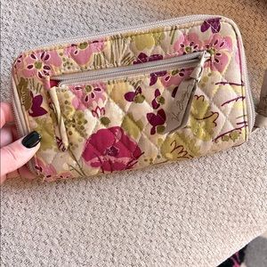 Vera Bradley wallet